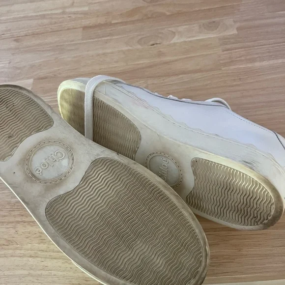 Chloé White Sneakers with Black Logo - Picture 5 of 11